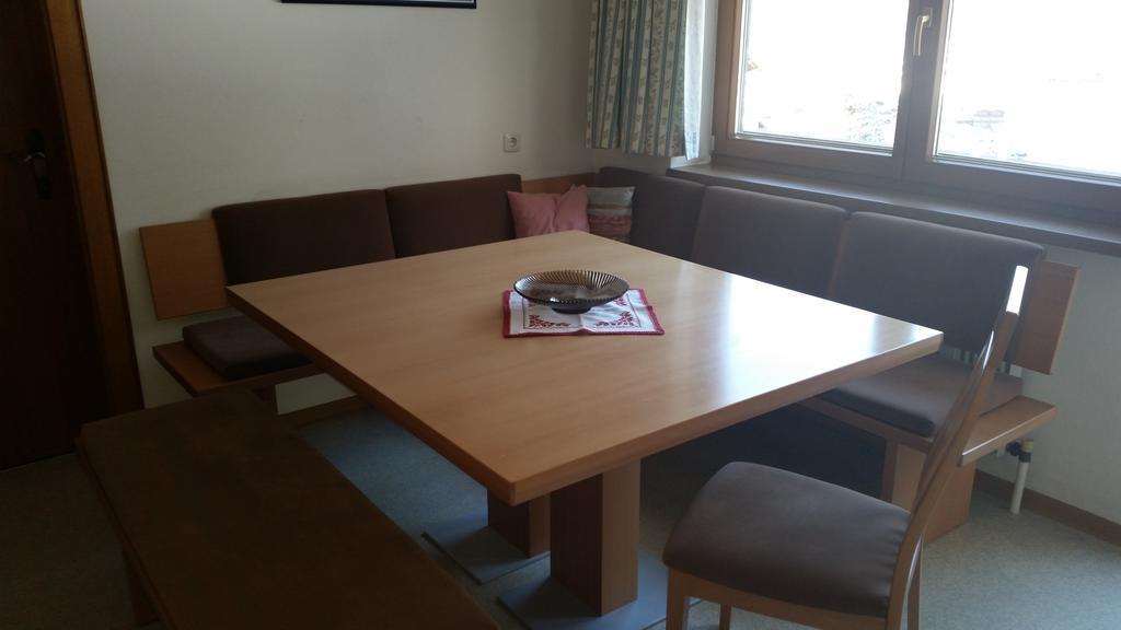 Haus Tuxerklamm Apartman Finkenberg Szoba fotó