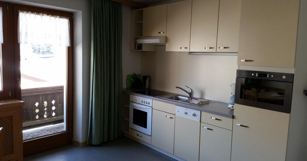 Haus Tuxerklamm Apartman Finkenberg Szoba fotó