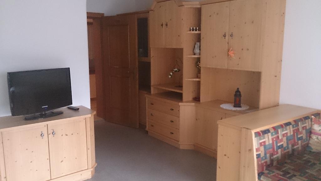 Haus Tuxerklamm Apartman Finkenberg Szoba fotó